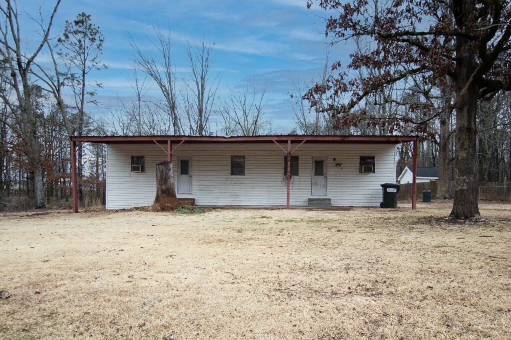 161 Eaves Rd, Bremen, GA 30110 161 Eaves Rd, Bremen, GA 30110