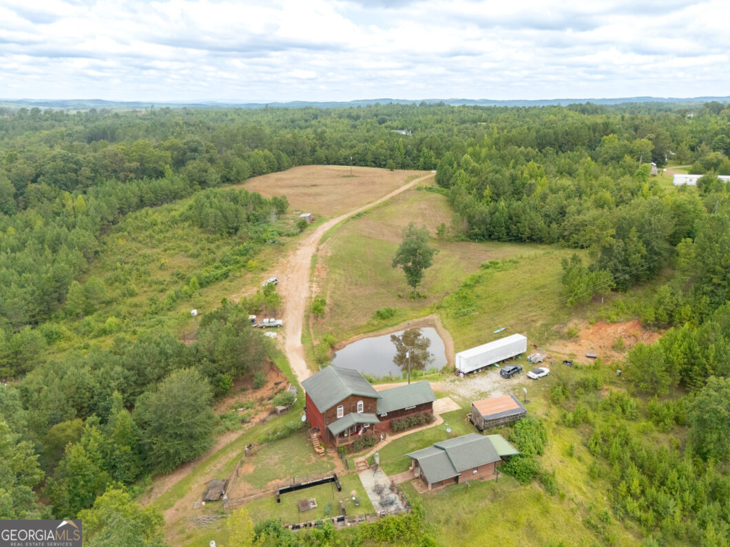 1689 County Road 864