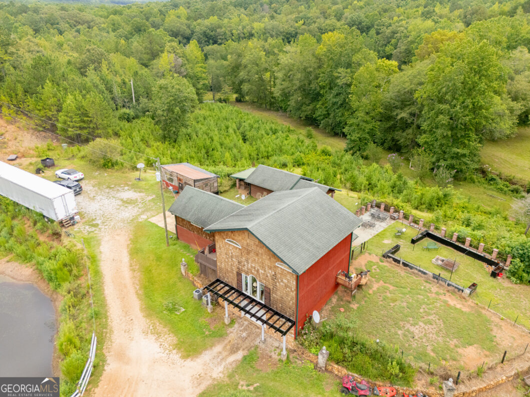 1689 County Road 864